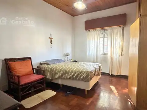 Casa 4 ambientes con 1 baño
