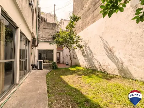 Depto Tipo Casa en Venta con 1 cocheras