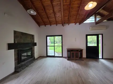 CASA QUINTA VENTA BARRIO QUINTAS DE GORINA