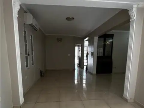 Casa en Alquiler de 3 dormitorios
