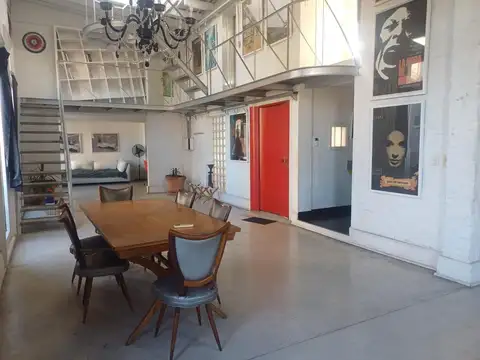 Depto Tipo Casa en Venta de 4 dormitorios