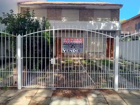 DUPLEX - 2 DORMITORIOS + COCHERA + PATIO + PARRILLA -