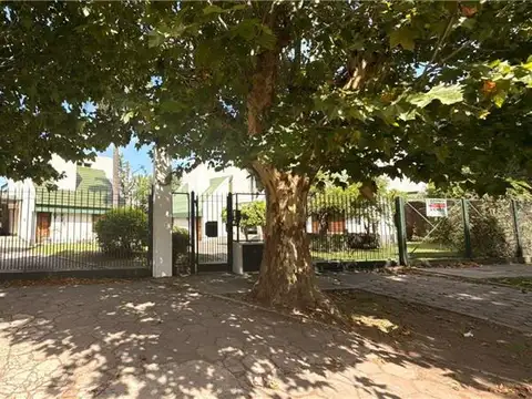 Depto Tipo Casa en Venta 40 años