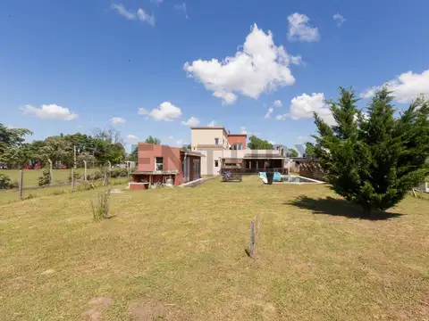 Casa en Venta en MATISSE - Barrio Privado, USD 200.000