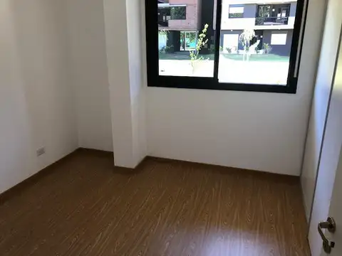 Departamento en Alquiler en Fisherton, $ 430.000