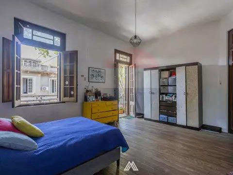 Venta de 3 Locales más Casa de Altos en Aguada