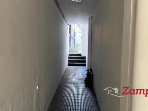 Depto Tipo Casa en Venta en San Isidro Vías / Rolon, USD 151.000