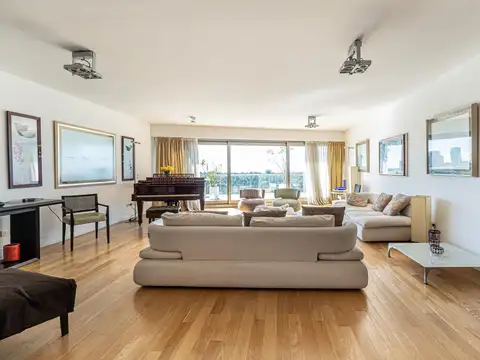 Departamento en Venta de 8 ambientes