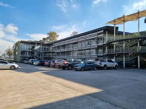 Excelente Oficina totalmente equipada y Amoblada