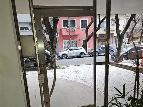 Báez 400, Piso 8