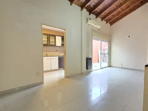 PH 3 ambientes con patio y parrilla