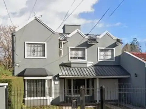 VENTA CASA 5 AMB. GARAGE PARQUE PILETA, LIBERTAD