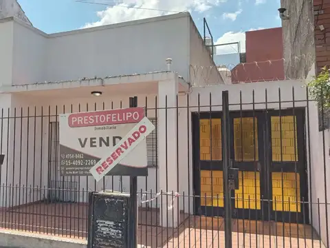 Casa de 3 amb. con cochera y fondo