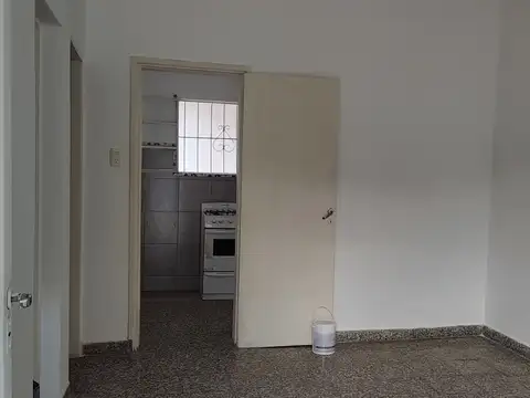 Casa en Alquiler en Castelar Norte, $ 600.000