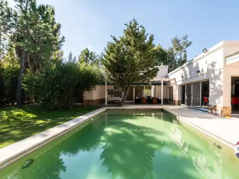 Casa en Venta de 4 dormitorios