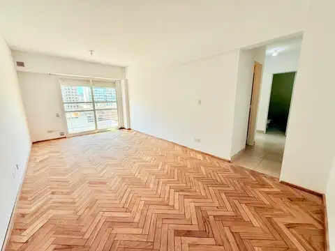 VENTA/PERMUTA  Departamento 3 Dormitorios, Semipiso Balcón Norte, APTO CRÉDITO - Centro, Rosario.