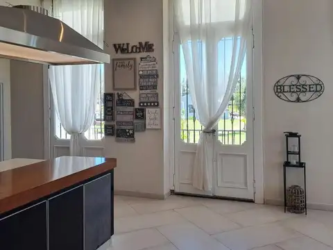 Colectora Autopista Ezeiza Cañuelas y Acapulco