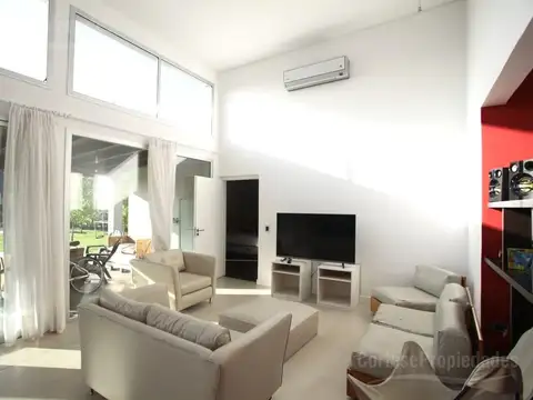 Casa en Alquiler Temporal en Villanueva, USD 2.800