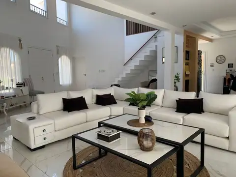 VENTA CASA SAN MARCO AL RIO CON AMARRA - PERMUTA