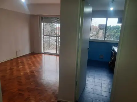 Bucarelli 1900, Piso 4