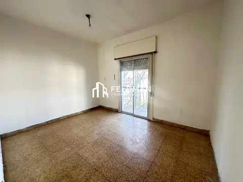 Depto Tipo Casa en Alquiler en Moron, $ 750.000