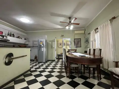 VENTA de Casa de 3 Dormitorios en Guadalupe Este, Santa Fe.