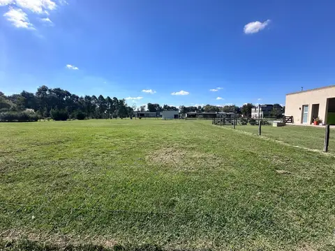 VENTA LOTE 2000 MT2 FINANCIACION DIRECTA DEL DUEÑO BARRIO SANTA IRENE LUJAN
