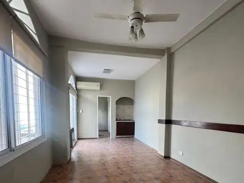 José Hernández 4600