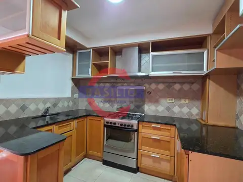 2 DÚPLEX DE 3 AMBIENTES   MONOAMBIENTE   COCHERAS EN VENTA PARQUE CISNEROS, VILLA ADELINA