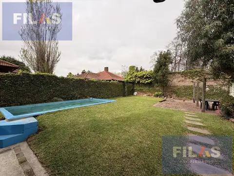 Casa 4 ambientes con 3 baños