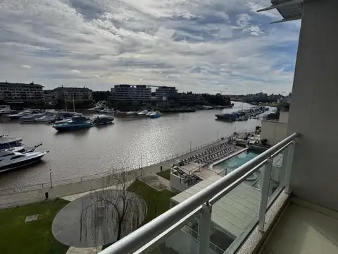 Departamento de 2 ambientes amoblado con balcón
