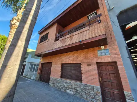 CASA 5 DORMIT-GARAG 2 autos-PATIO-PILETA QUINCHO!