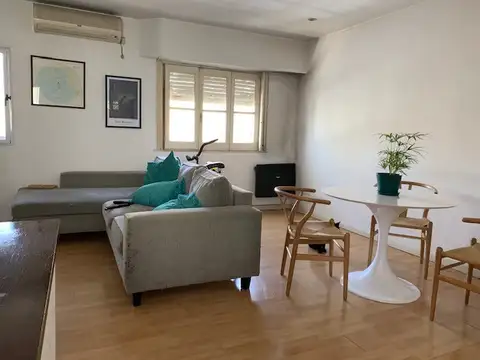 Dr J Jose Paso 700, Piso 1