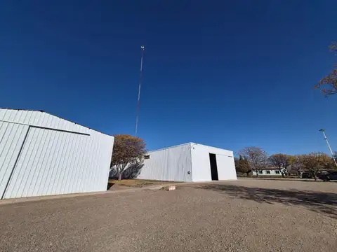 Buenos Vecinos 7700