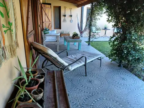 CASA 4 AMBIENTES BARRIO LA CECILIA APTO CREDITO
