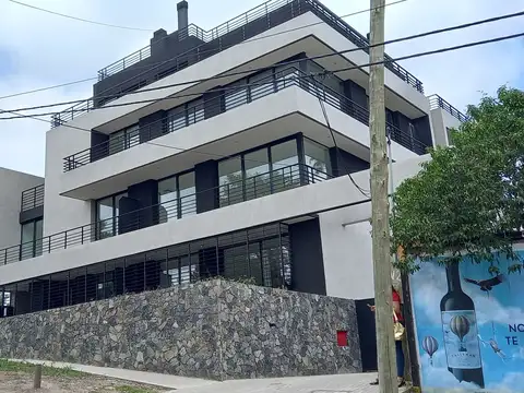 VENTA OFICINA CATEGORIA COCHERA VILLA BELGRANO CBA