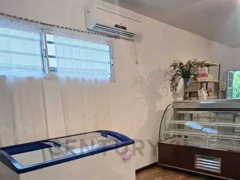 7 bis entre 475 y 476 - Local en alquiler en City Bell