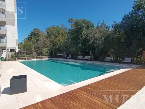 Departamento 2 ambientes en Planta baja Altos Las Casuarinas, Loma verde