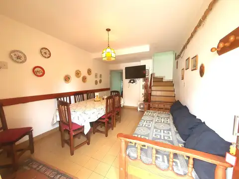 Casa 3 ambientes con 2 baños