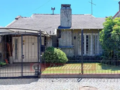 Casa - Venta - Argentina, CASTELAR - ROSARIO 2000