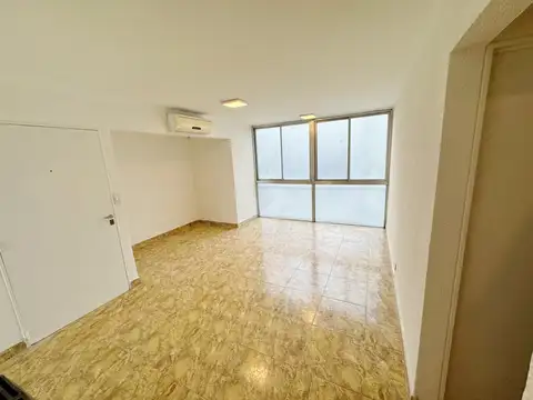 Tres ambientes en alquiler en Barrio Mil viviendas