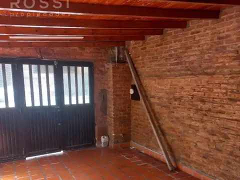 Departamento con cochera cubierta en Temperley - SIN EXPENSAS - Muy buena ubicación