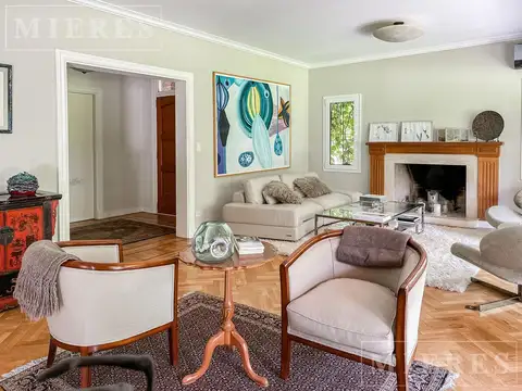 Casa 6 ambientes con 5 baños