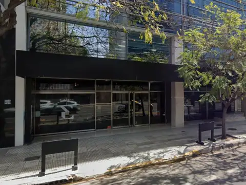 Local Comercial en Alquiler sobre Av. Libertador 6350, CABA