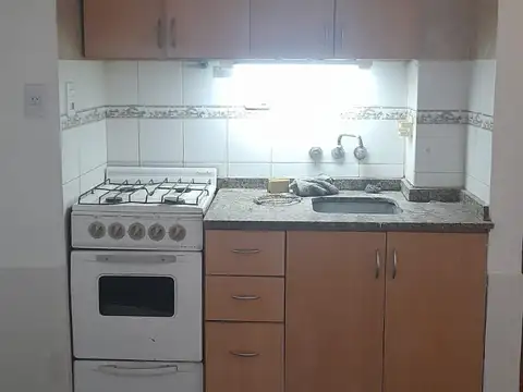 Departamento en Alquiler en Balvanera, $ 400.000