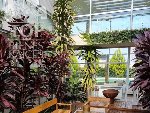 Casa 6 ambientes con 4 baños