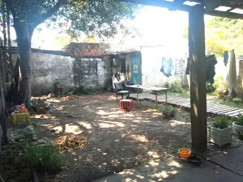 GOBERNADOR CASTRO 100