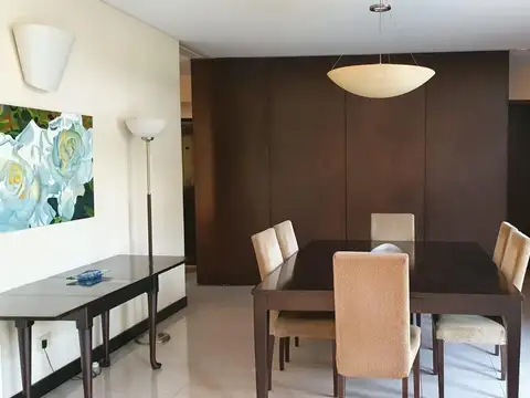 Casa 6 ambientes con 5 baños