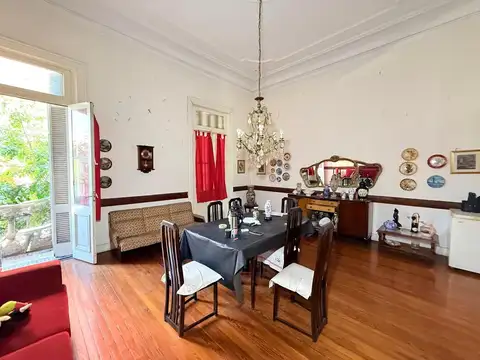 Avenida Almirante Brown 900