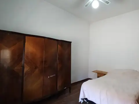Depto Tipo Casa en Venta 50 años